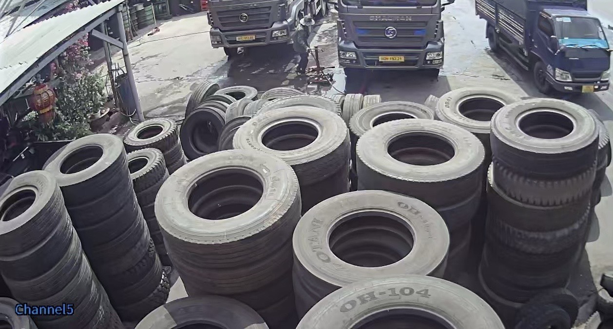 ĐẠI LÝ LỐP XE CỬU LONG THIÊN : CHUYÊN CUNG CẤP CÁC LOẠI LỐP LƯỚT SỐ LƯỢNG LỚN